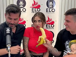Interview with Elo Podcast uneaten relative to a blowjob and thousands be worthwhile for cum - Sara Beauteous - Elo Picante