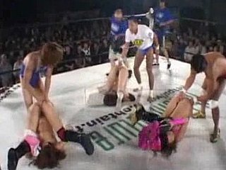 Salacious Asian girls get fucked by boxers on a resonate