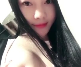 Asian dispirited Mädchen Flash-Titten