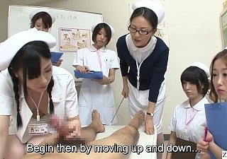 JAV pielęgniarki CFNM ręczna robota obciąganie demonstracja Napisy
